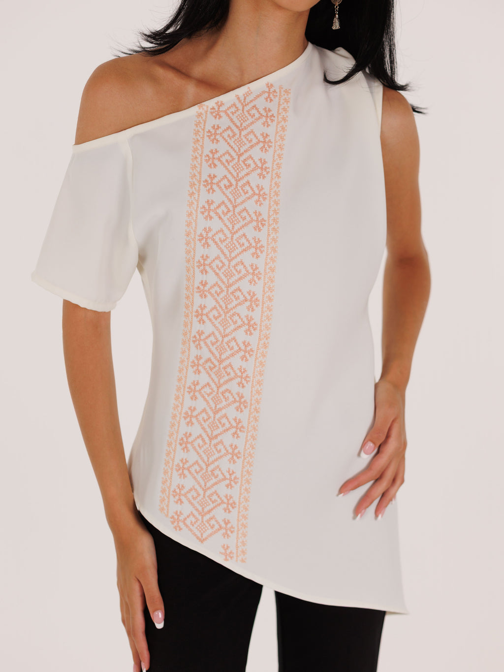 El Loz - Asymmetric Boatneck Shirt - Beige