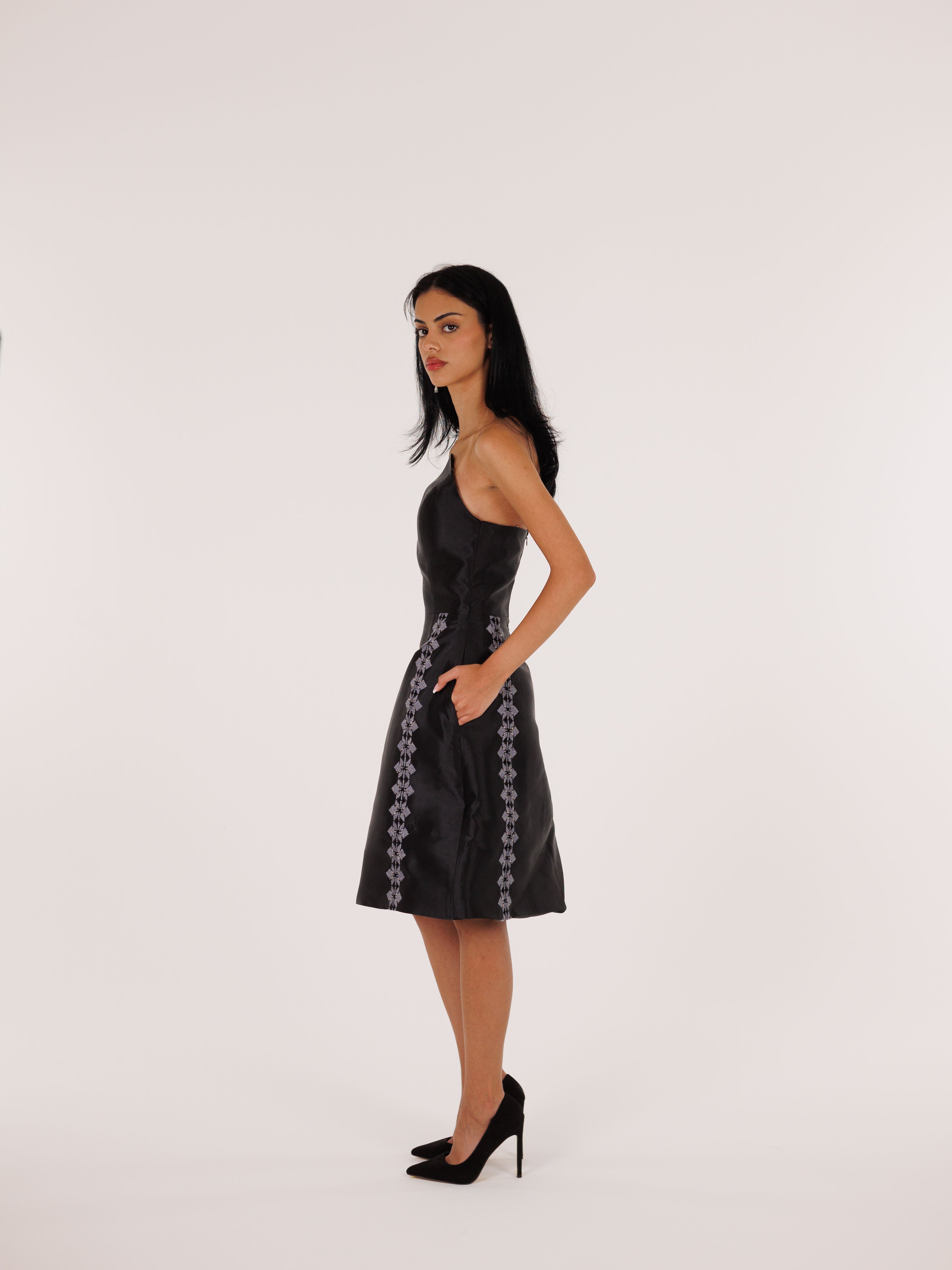 Ayn Kabeera Strapless Dress + Abaya Set - Midi - Black