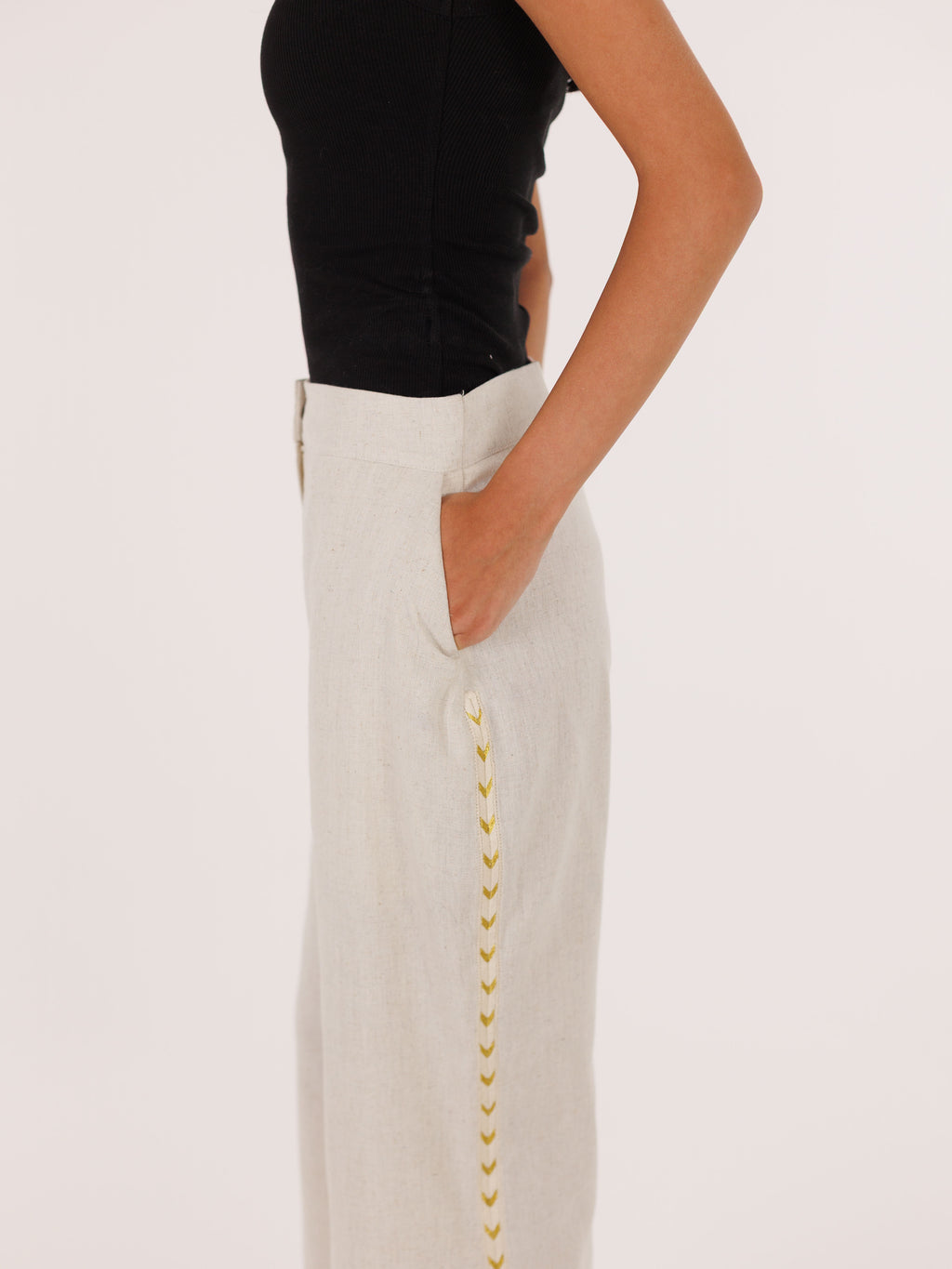 Manajeel Trousers - Beige