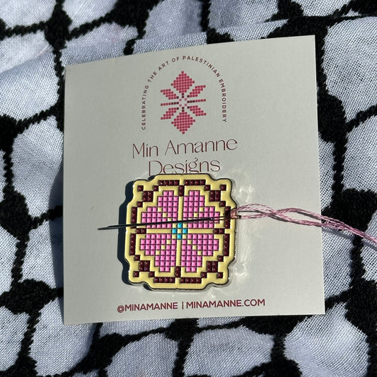 damask rose tatreez needle minder